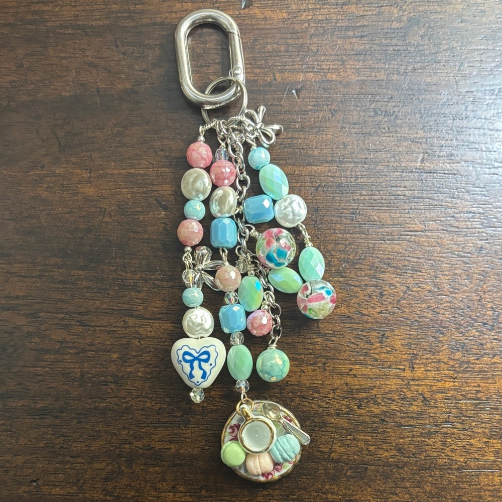 Bridgerton Beaded Bag Charm - Picture 2 of 2